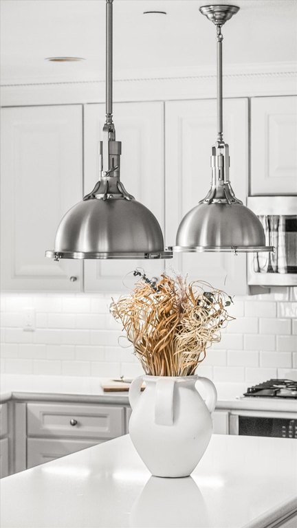 SANTA BARBARA, California, 93101, United States, 2 Bedrooms Bedrooms, ,2.5 BathroomsBathrooms,Residential,Forsale,2004320