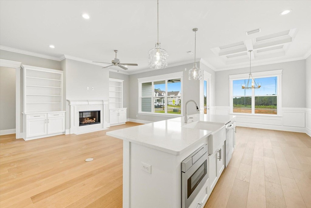 Tallahassee, Florida, 32312, United States, 4 Bedrooms Bedrooms, ,3 BathroomsBathrooms,Residential,Forsale,1995100