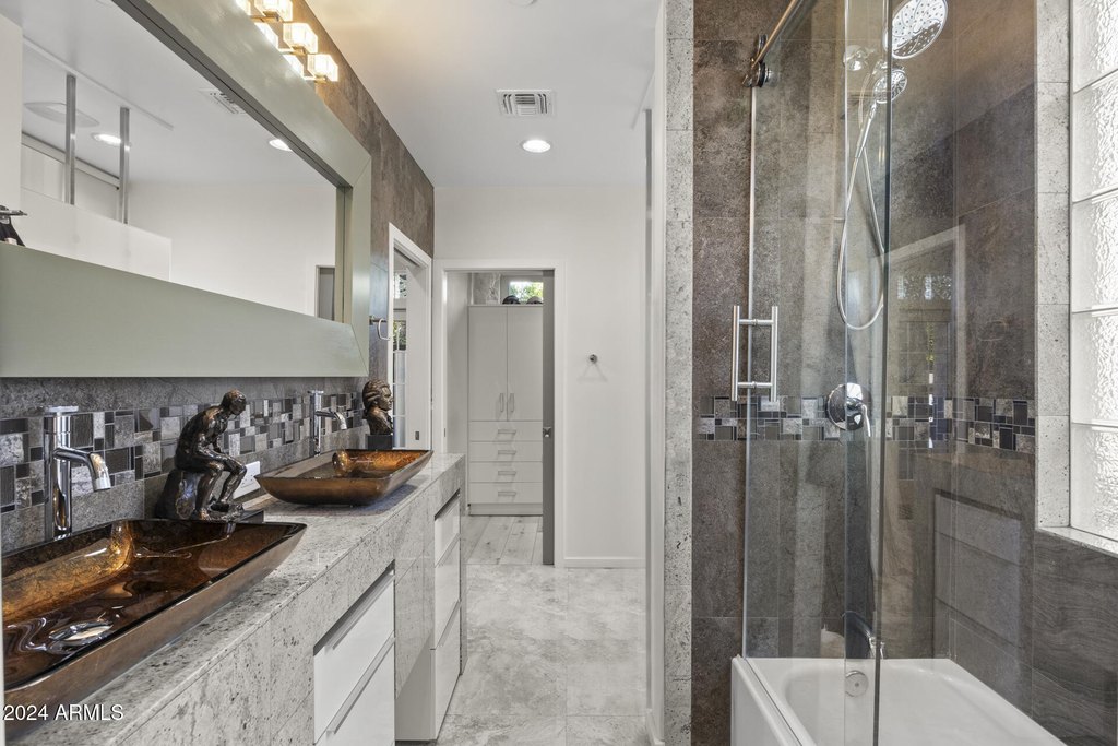 Scottsdale, Arizona, 85250, United States, 3 Bedrooms Bedrooms, ,2.5 BathroomsBathrooms,Residential,Forsale,2004935