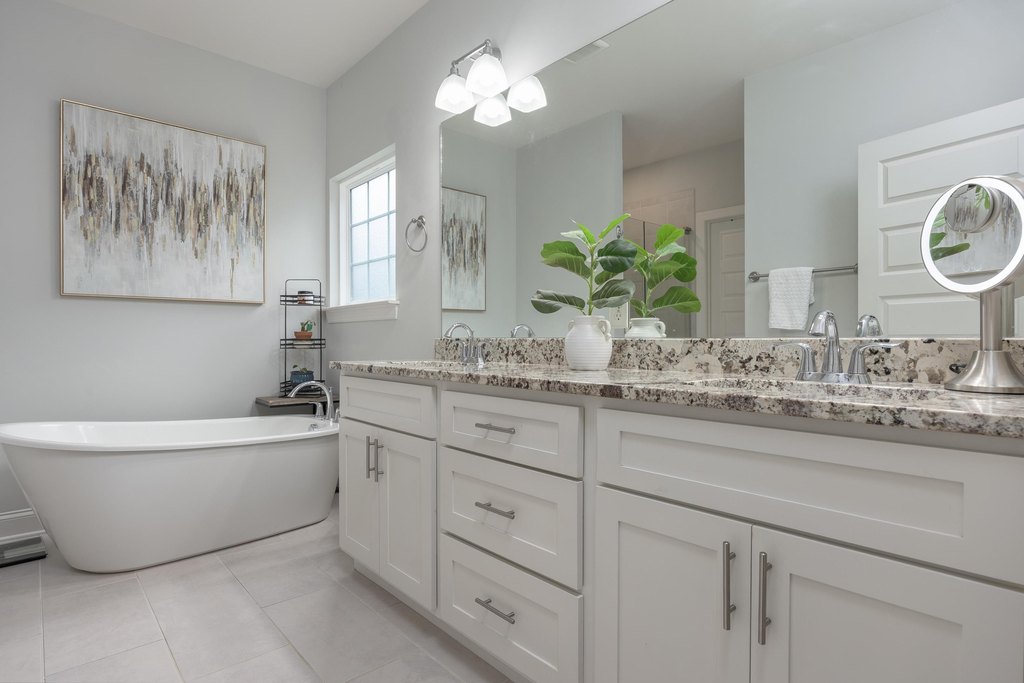 Hixson, Tennessee, 37343, United States, 4 Bedrooms Bedrooms, ,2.5 BathroomsBathrooms,Residential,Forsale,1995345