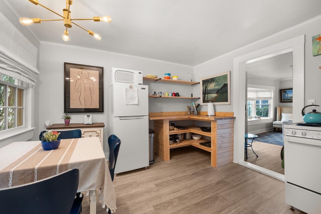 Portsmouth, New Hampshire, 03801, United States, 1 Bedroom Bedrooms, ,1 BathroomBathrooms,Residential,Forsale,1934008