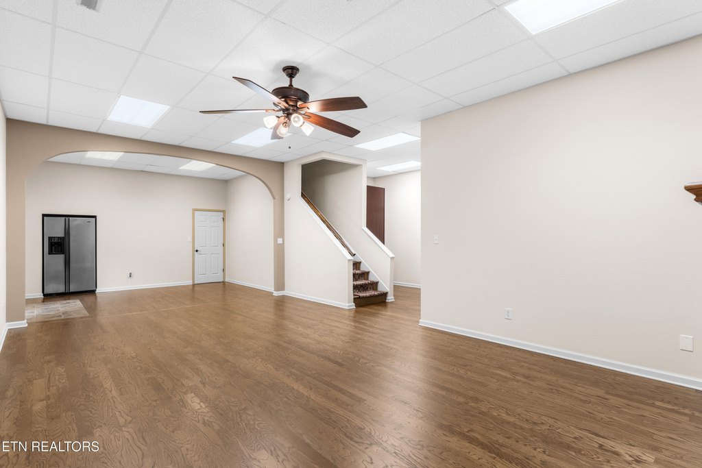 Loudon, Tennessee, 37774, United States, 4 Bedrooms Bedrooms, ,3 BathroomsBathrooms,Residential,Forsale,1971863