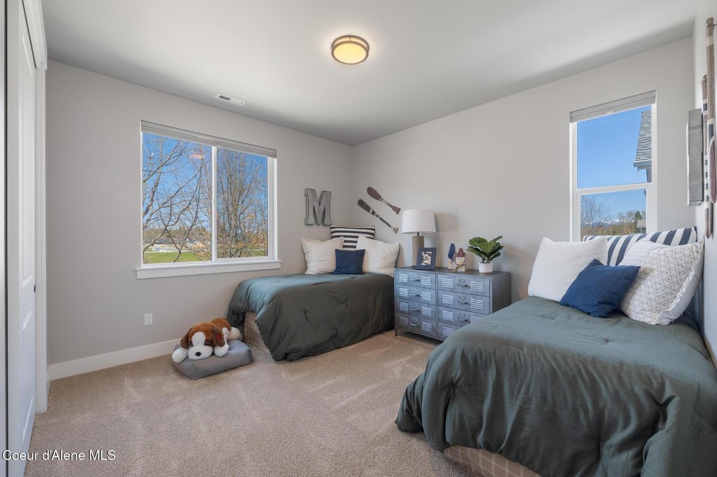 Sandpoint, Idaho, 83864, United States, 4 Bedrooms Bedrooms, ,3.5 BathroomsBathrooms,Residential,Forsale,1946357