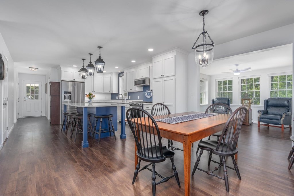 Barnstead, New Hampshire, 03225, United States, 3 Bedrooms Bedrooms, ,2 BathroomsBathrooms,Residential,Forsale,2002419