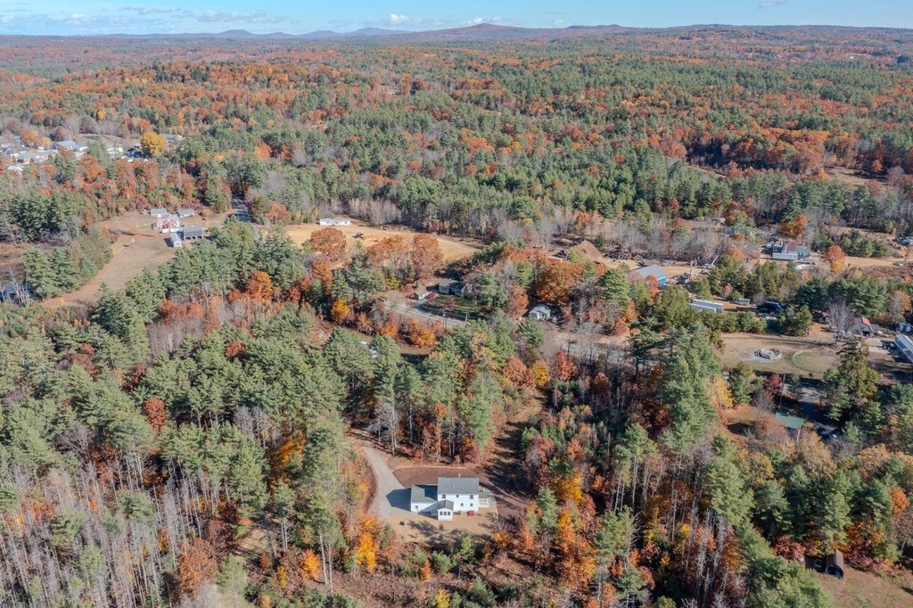 Barnstead, New Hampshire, 03225, United States, 3 Bedrooms Bedrooms, ,2 BathroomsBathrooms,Residential,Forsale,2002419