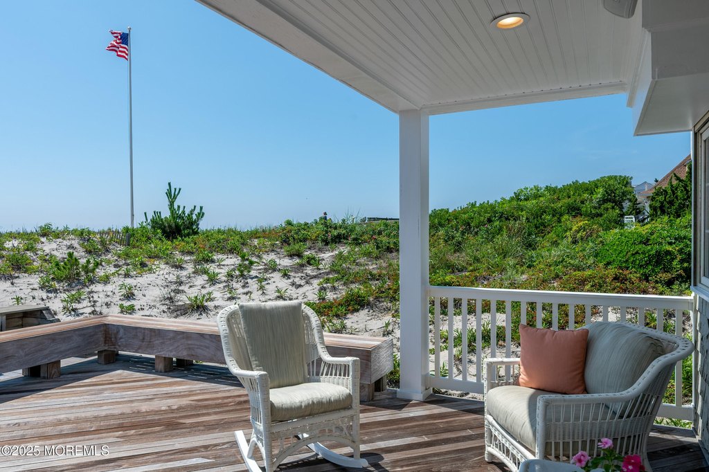 Mantoloking, New Jersey, 08738, United States, 5 Bedrooms Bedrooms, ,4.5 BathroomsBathrooms,Residential,Forsale,1966041