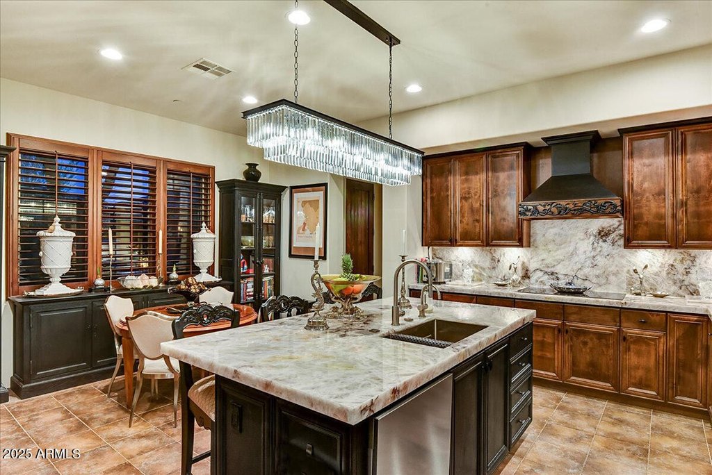 Gold Canyon, Arizona, 85118, United States, 3 Bedrooms Bedrooms, ,3 BathroomsBathrooms,Residential,Forsale,1884335