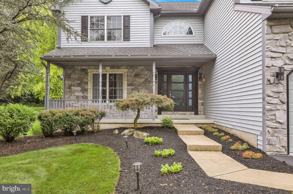 SINKING SPRING, Pennsylvania, 19608, United States, 6 Bedrooms Bedrooms, ,3.5 BathroomsBathrooms,Residential,Forsale,2009568