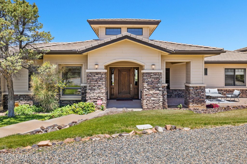 Prescott, Arizona, 86305, United States, 3 Bedrooms Bedrooms, ,2.5 BathroomsBathrooms,Residential,Forsale,1967158