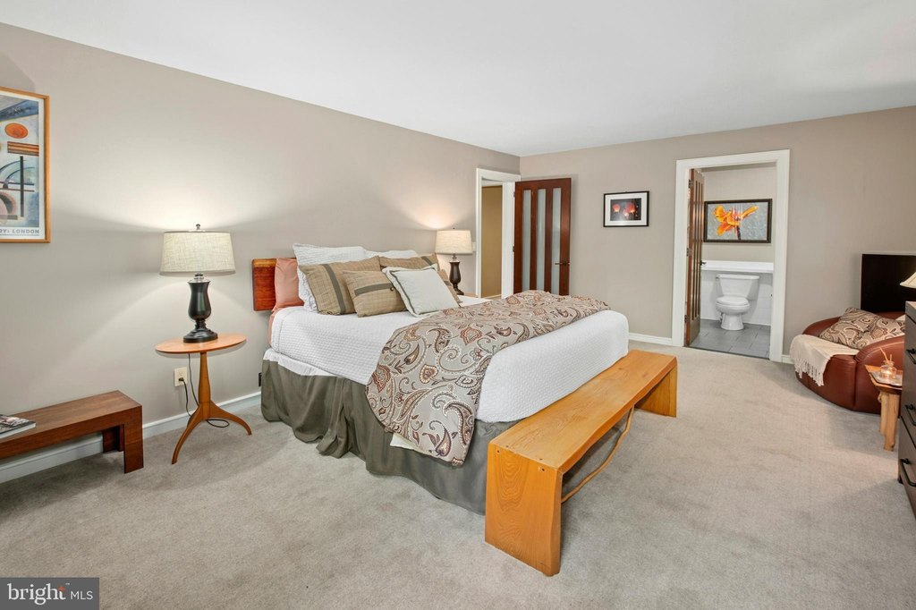 HENRYVILLE, Pennsylvania, 18332, United States, 6 Bedrooms Bedrooms, ,7.5 BathroomsBathrooms,Residential,Forsale,2014635