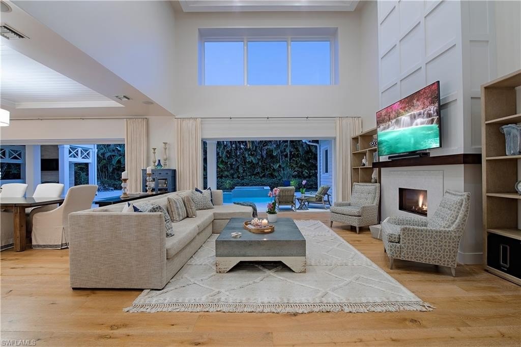 NAPLES, Florida, 34102, United States, 4 Bedrooms Bedrooms, ,4.5 BathroomsBathrooms,Residential,Forsale,2011527