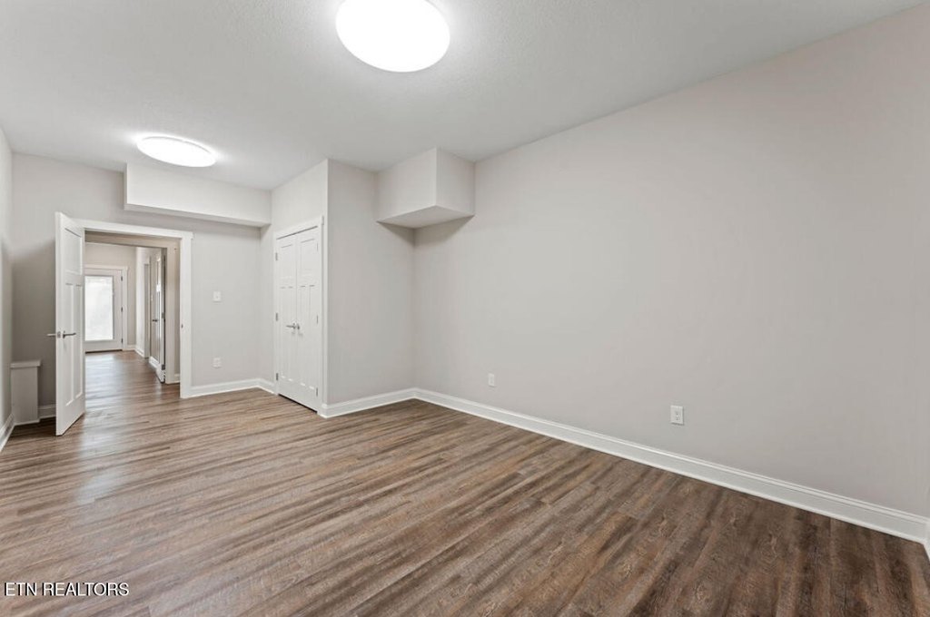 Lenoir City, Tennessee, 37771, United States, 5 Bedrooms Bedrooms, ,3.5 BathroomsBathrooms,Residential,Forsale,1999349