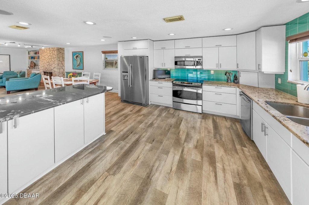 Ponce Inlet, Florida, 32127, United States, 3 Bedrooms Bedrooms, ,2 BathroomsBathrooms,Residential,Forsale,2002687