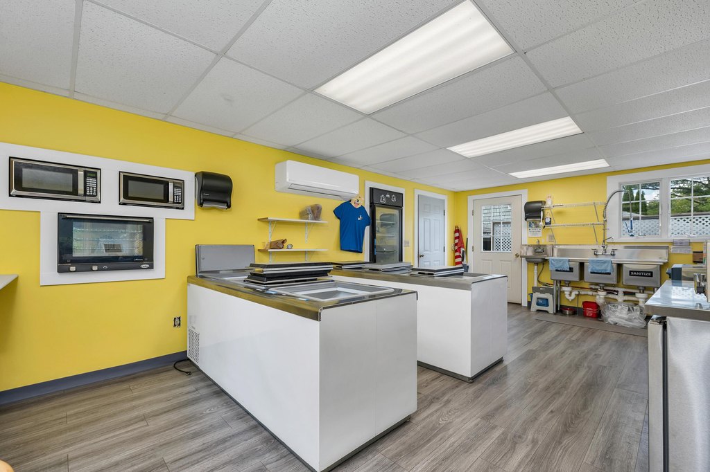 Lebanon, Maine, 04027, United States, ,Commercial,Forsale,2004708