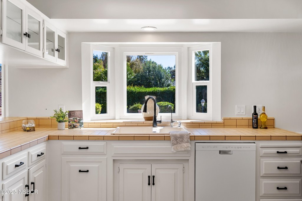 Solvang, California, 93463, United States, 4 Bedrooms Bedrooms, ,2.5 BathroomsBathrooms,Residential,Forsale,2003956