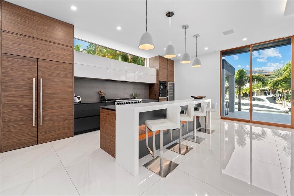 Lighthouse Point, Florida, 33064, United States, 5 Bedrooms Bedrooms, ,5.5 BathroomsBathrooms,Residential,Forsale,2011622