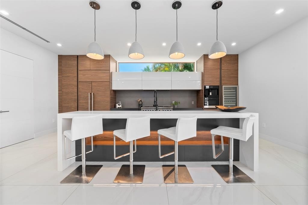 Lighthouse Point, Florida, 33064, United States, 5 Bedrooms Bedrooms, ,5.5 BathroomsBathrooms,Residential,Forsale,2011622