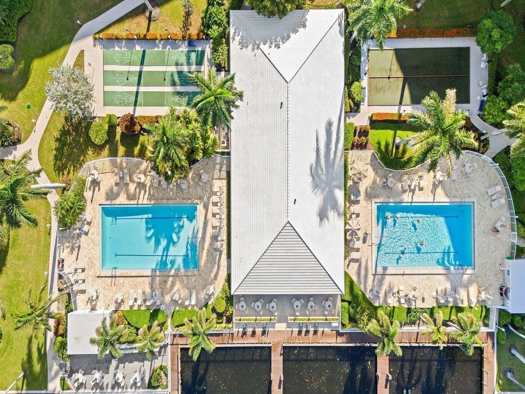 Highland Beach, Florida, 33487, United States, 2 Bedrooms Bedrooms, ,2 BathroomsBathrooms,Residential,Forsale,2010672