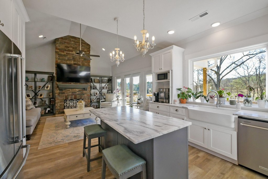 Harrison, Tennessee, 37341, United States, 2 Bedrooms Bedrooms, ,2 BathroomsBathrooms,Residential,Forsale,2011263