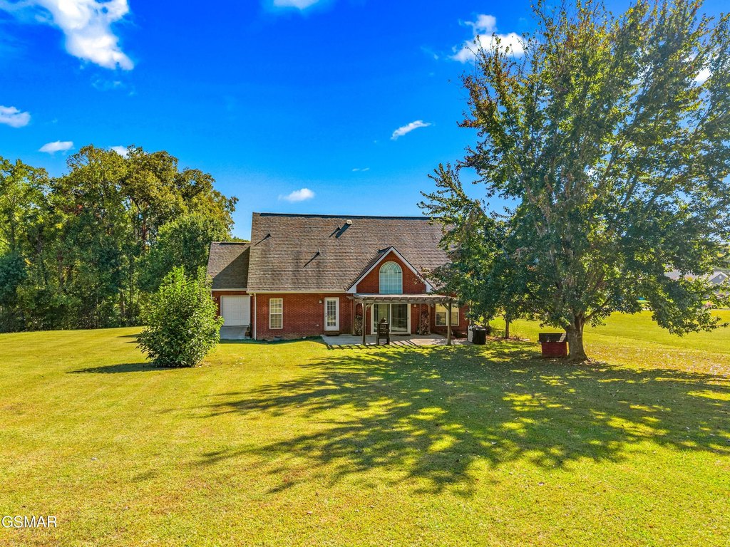 Baneberry, Tennessee, 37890, United States, 3 Bedrooms Bedrooms, ,2.5 BathroomsBathrooms,Residential,Forsale,1999467