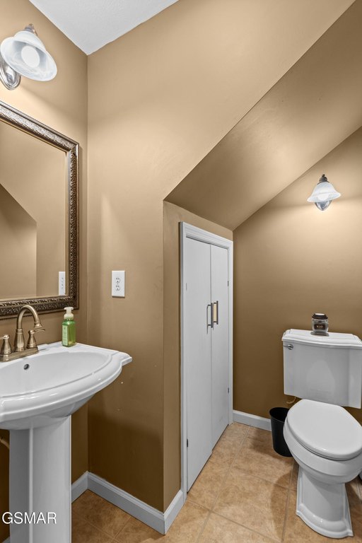 Baneberry, Tennessee, 37890, United States, 3 Bedrooms Bedrooms, ,2.5 BathroomsBathrooms,Residential,Forsale,1999467