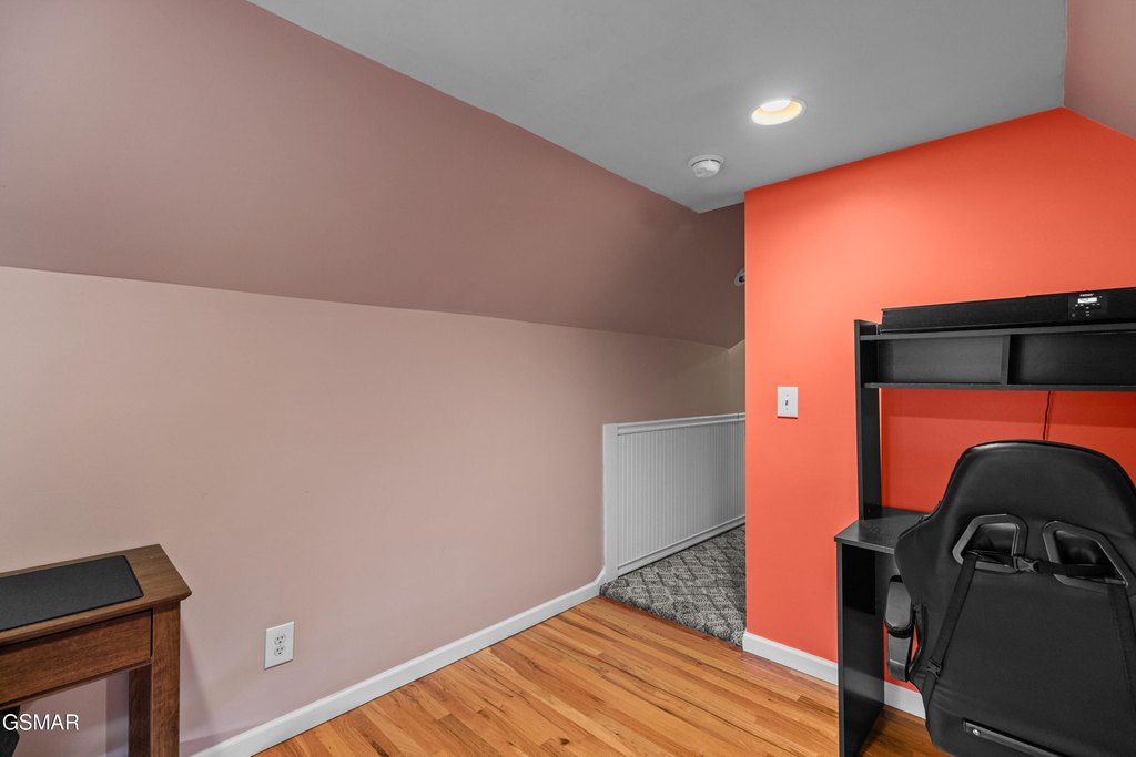 Baneberry, Tennessee, 37890, United States, 3 Bedrooms Bedrooms, ,2.5 BathroomsBathrooms,Residential,Forsale,1999467