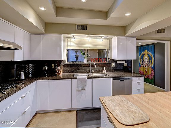 Tucson, Arizona, 85750, United States, 3 Bedrooms Bedrooms, ,2 BathroomsBathrooms,Residential,Forsale,1963535