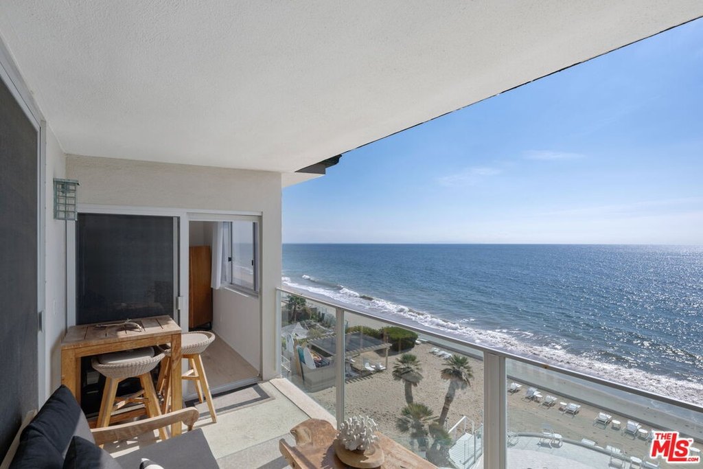 Malibu, California, 90265, United States, 2 Bedrooms Bedrooms, ,1 BathroomBathrooms,Residential,Forsale,1985963