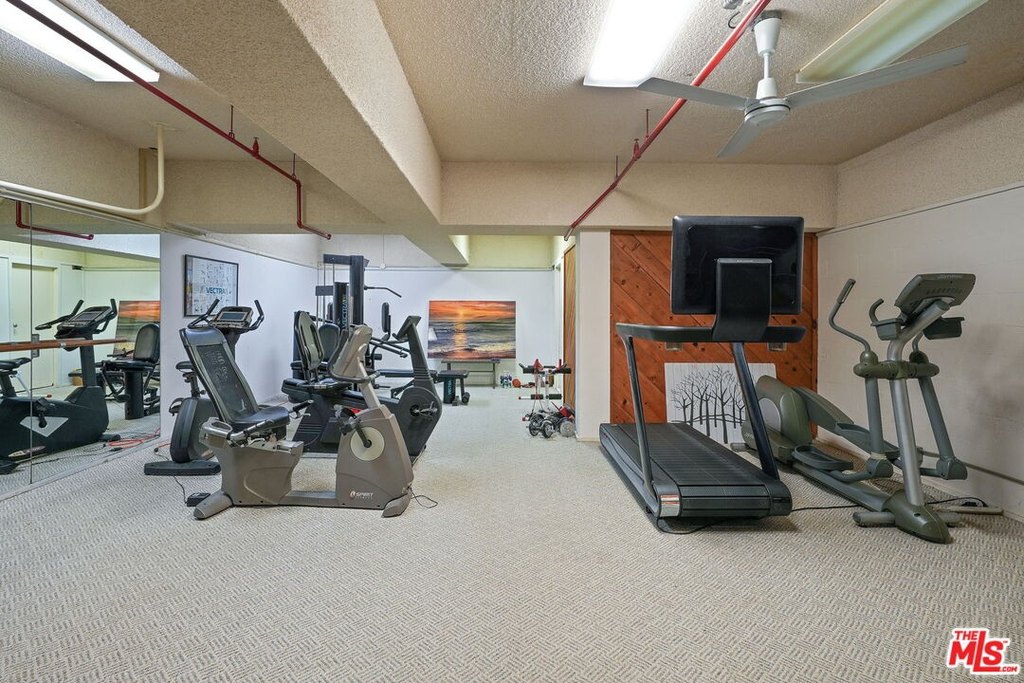 Malibu, California, 90265, United States, 2 Bedrooms Bedrooms, ,1 BathroomBathrooms,Residential,Forsale,1985963