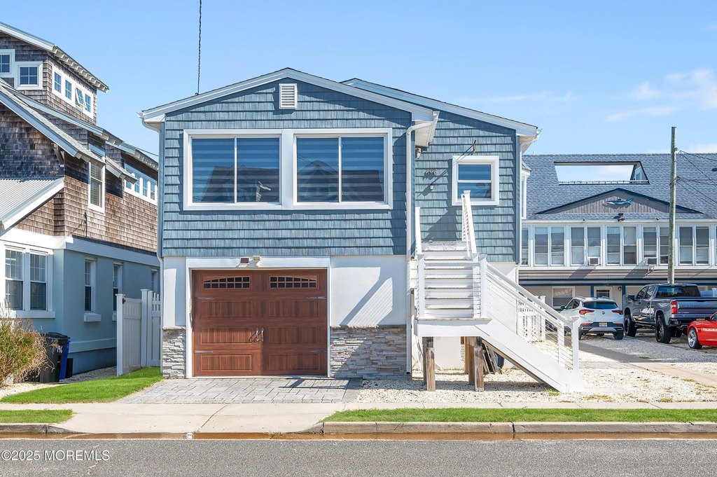Manasquan, New Jersey, 08736, United States, 2 Bedrooms Bedrooms, ,1 BathroomBathrooms,Residential,Forsale,1984552
