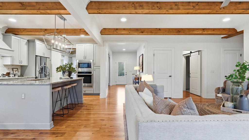 Signal Mountain, Tennessee, 37377, United States, 4 Bedrooms Bedrooms, ,3.5 BathroomsBathrooms,Residential,Forsale,2011259