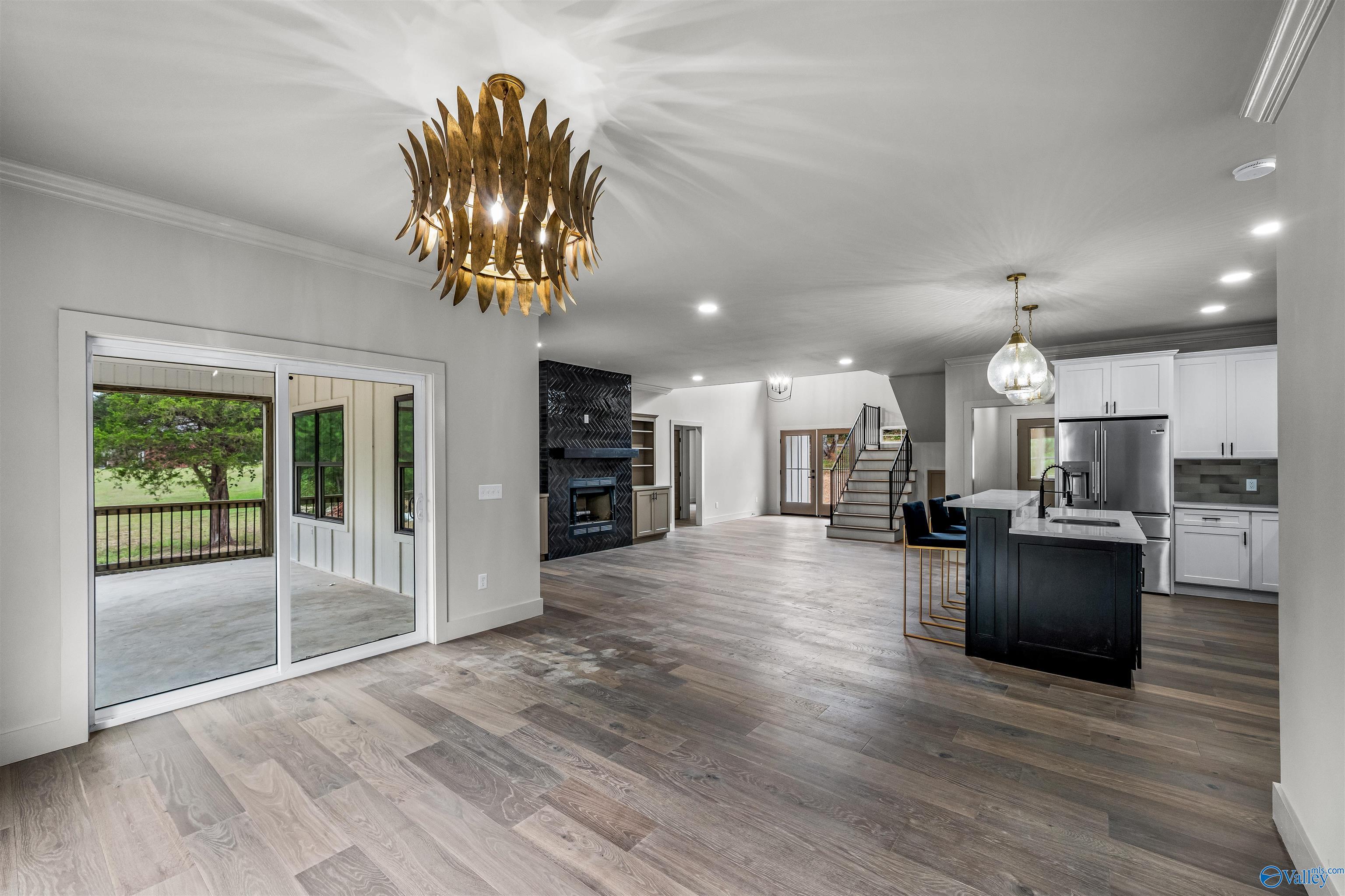 Fort Payne, Alabama, 35967, United States, 4 Bedrooms Bedrooms, ,3.5 BathroomsBathrooms,Residential,Forsale,2007685