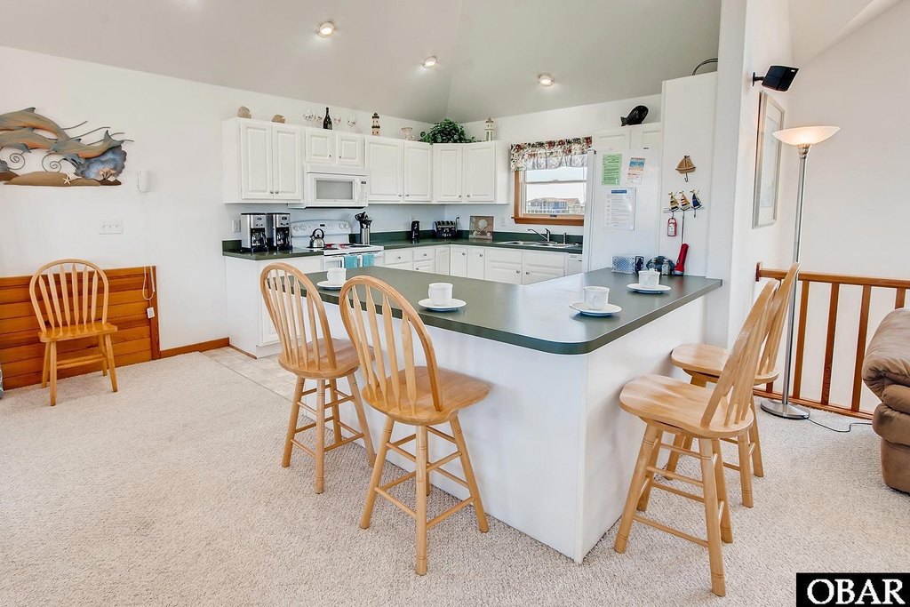 Avon, North Carolina, 27915, United States, 6 Bedrooms Bedrooms, ,5.5 BathroomsBathrooms,Residential,Forsale,2008064