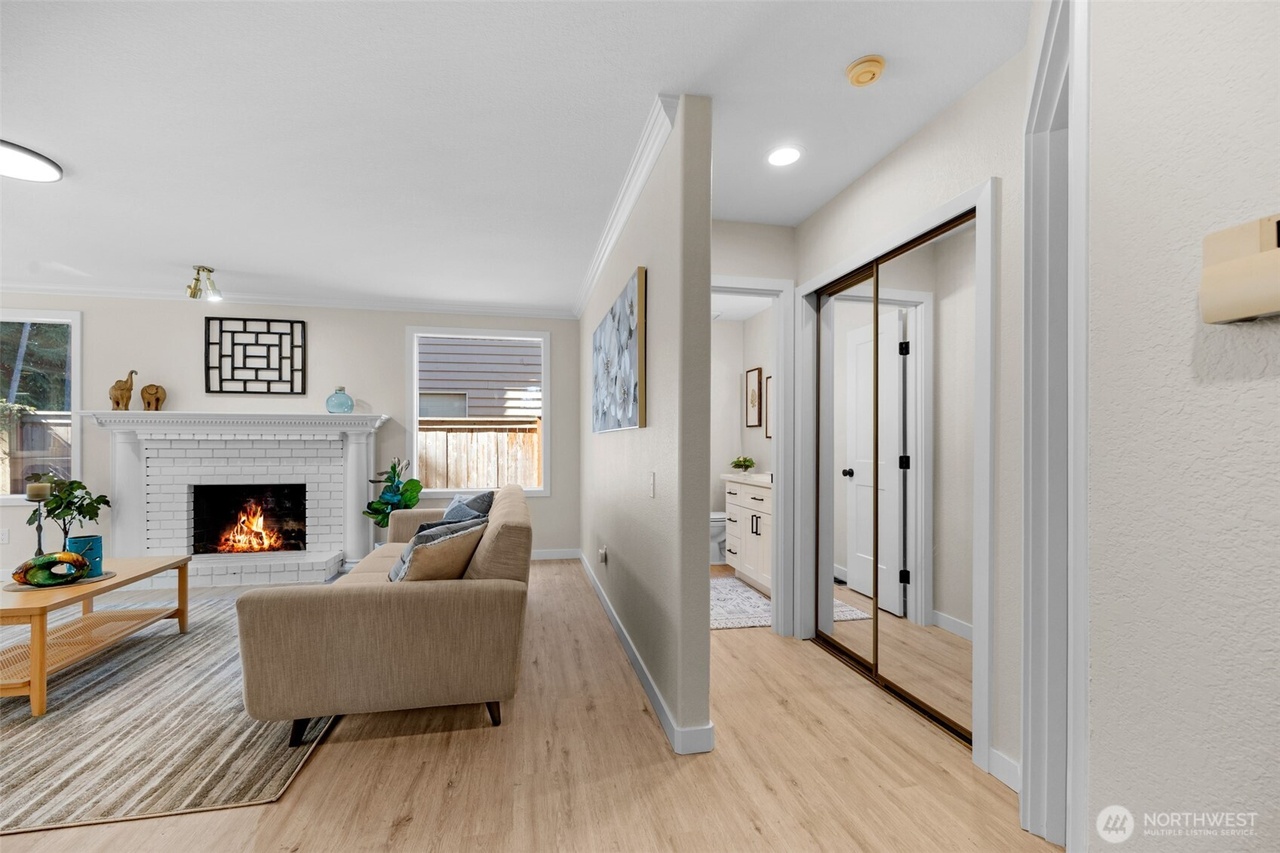 Everett, Washington, 98208, United States, 3 Bedrooms Bedrooms, ,2 BathroomsBathrooms,Residential,Forsale,1965889