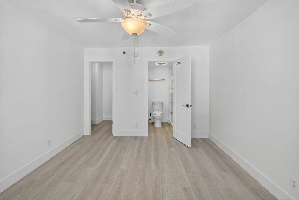 Highland Beach, Florida, 33487, United States, 2 Bedrooms Bedrooms, ,2 BathroomsBathrooms,Residential,Forsale,1969909