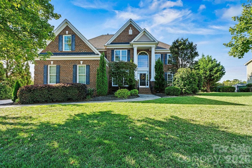 Denver, North Carolina, 28037, United States, 6 Bedrooms Bedrooms, ,5 BathroomsBathrooms,Residential,Forsale,2004076