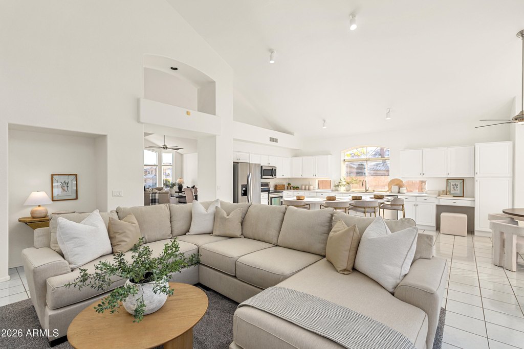 Phoenix, Arizona, 85048, United States, 5 Bedrooms Bedrooms, ,3 BathroomsBathrooms,Residential,Forsale,2015002