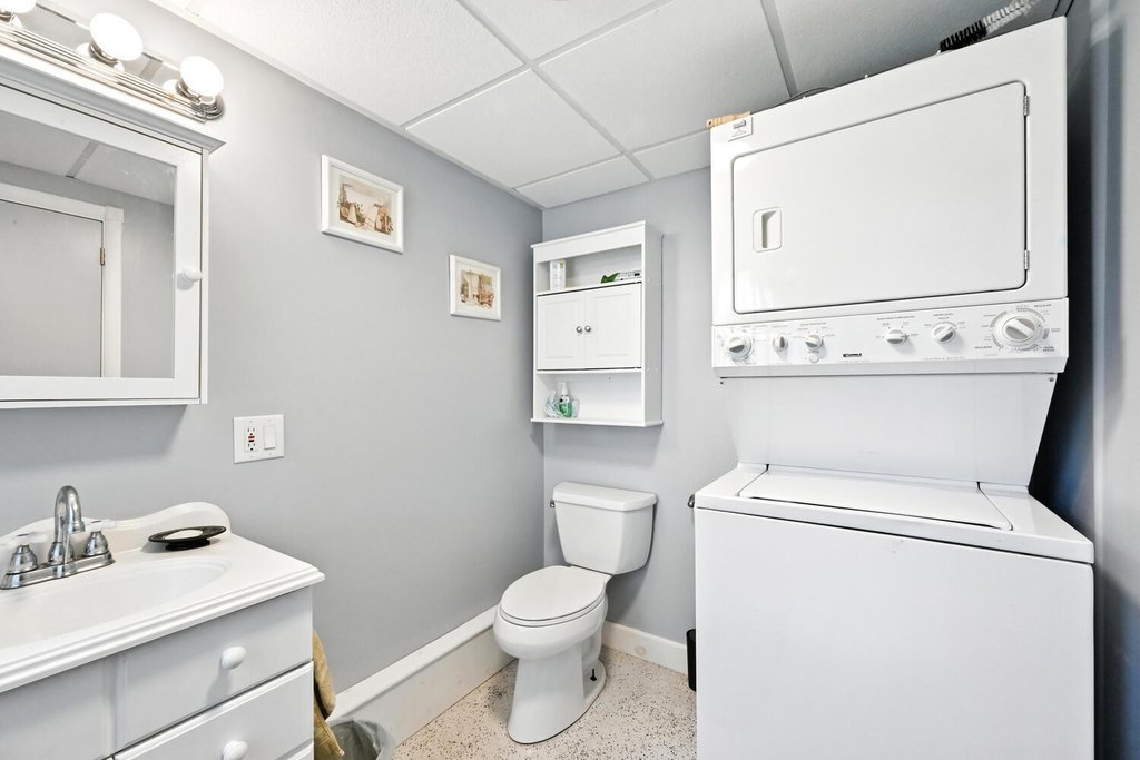 Peru, Maine, 04290, United States, 2 Bedrooms Bedrooms, ,2 BathroomsBathrooms,Residential,Forsale,1941249