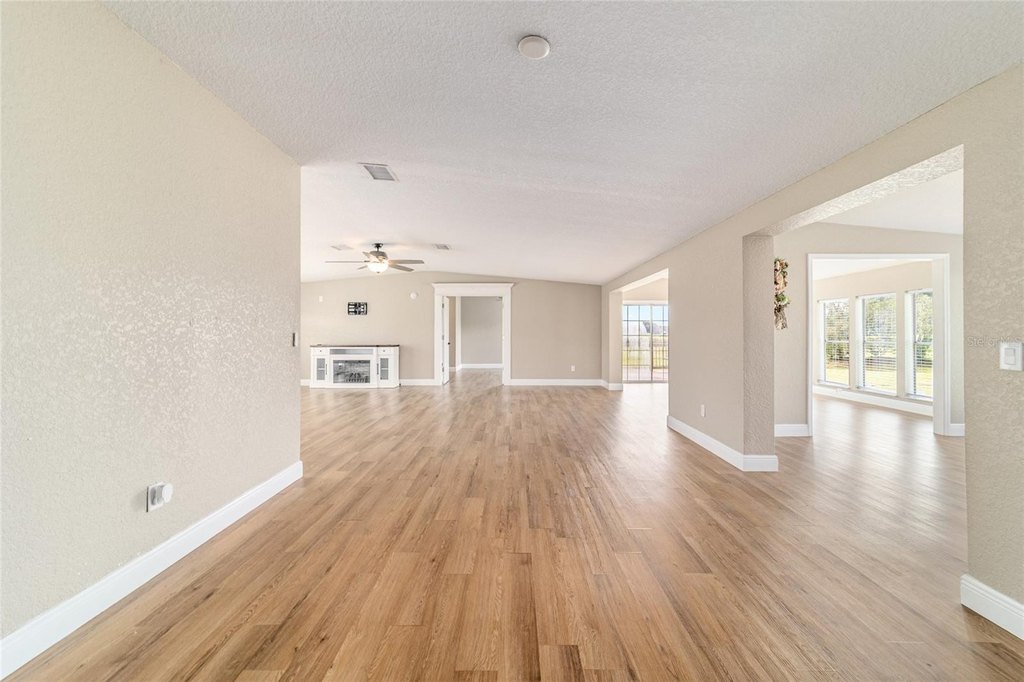 BELLEVIEW, Florida, 34420, United States, 4 Bedrooms Bedrooms, ,3 BathroomsBathrooms,Residential,Forsale,1994121