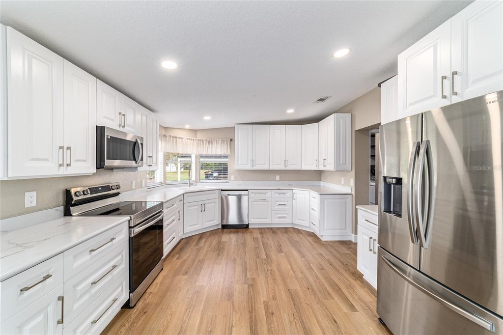 BELLEVIEW, Florida, 34420, United States, 4 Bedrooms Bedrooms, ,3 BathroomsBathrooms,Residential,Forsale,1994121