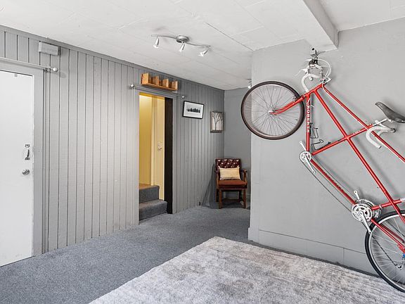 San Anselmo, California, 94960, United States, 2 Bedrooms Bedrooms, ,2 BathroomsBathrooms,Residential,Forsale,1985926