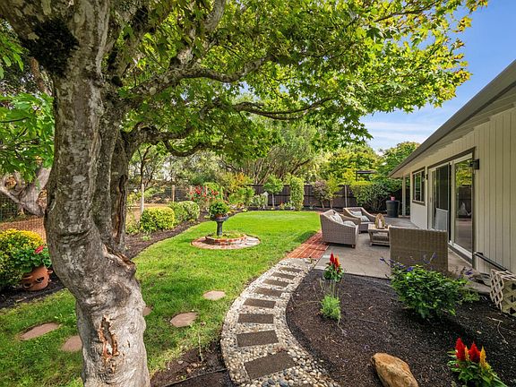 Santa Rosa, California, 95409, United States, 3 Bedrooms Bedrooms, ,2 BathroomsBathrooms,Residential,Forsale,1985932