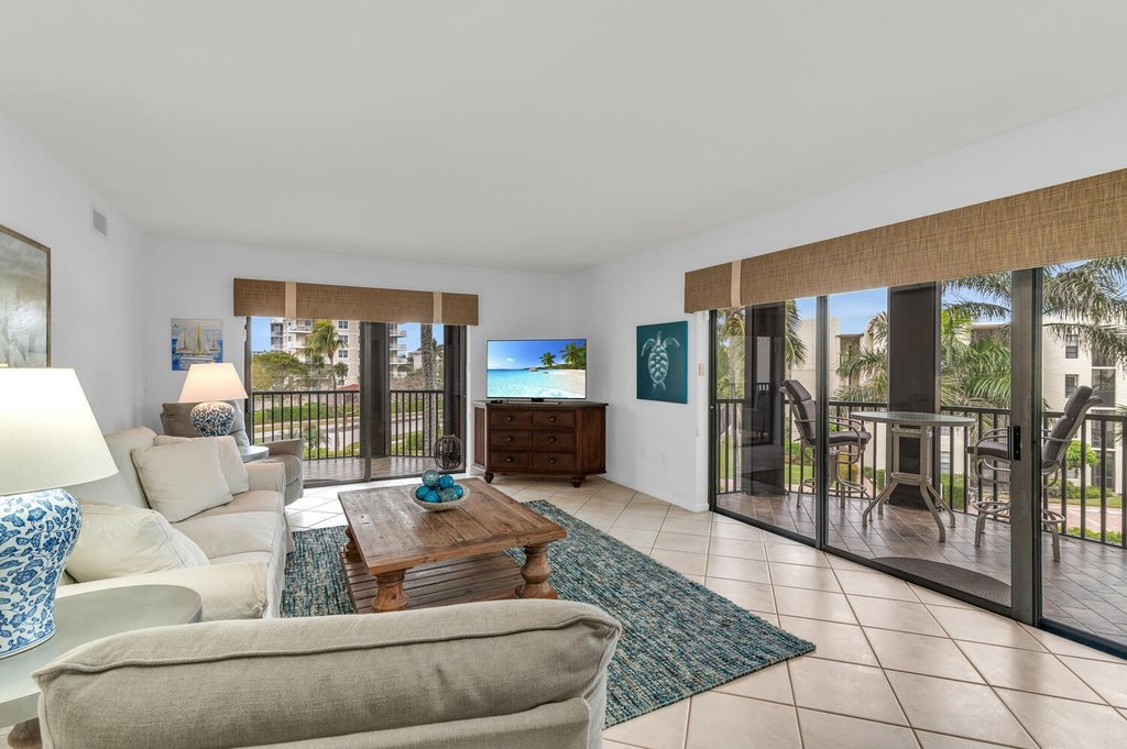 Marco Island, Florida, 34145, United States, 3 Bedrooms Bedrooms, ,2 BathroomsBathrooms,Residential,Forsale,2004760