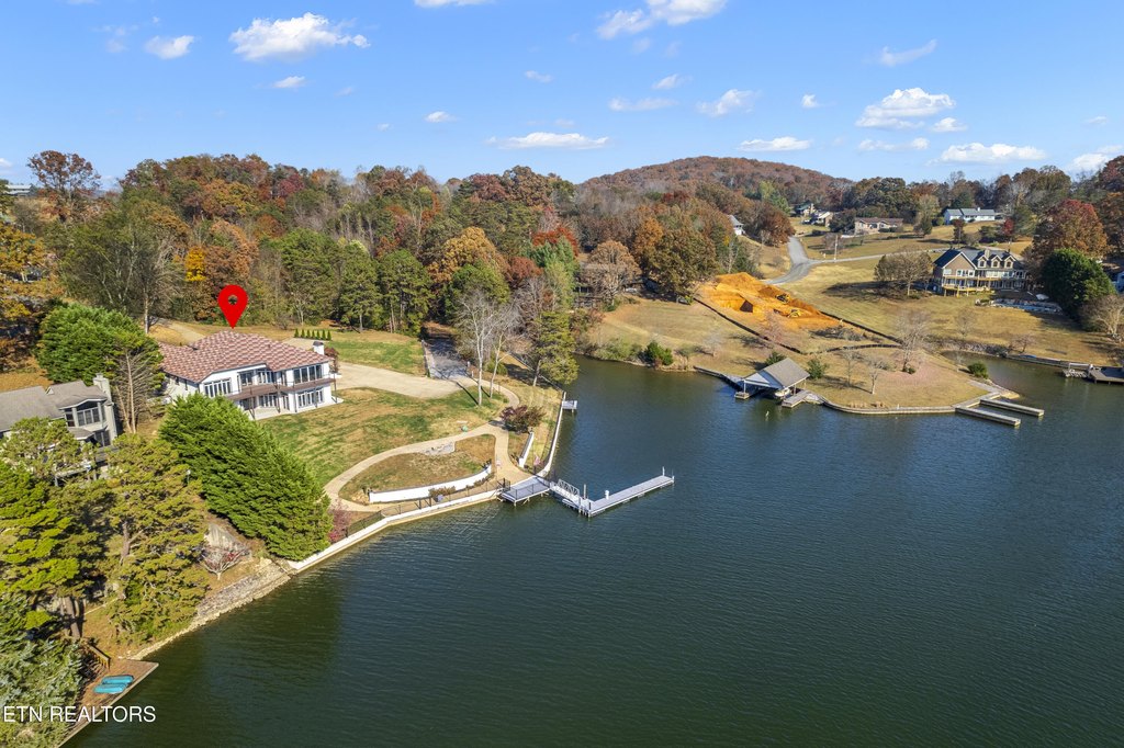 Friendsville, Tennessee, 37737, United States, 3 Bedrooms Bedrooms, ,5.5 BathroomsBathrooms,Residential,Forsale,1893721