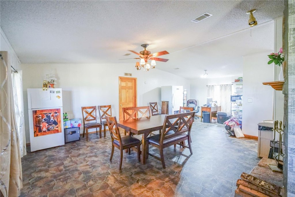 MORRISTON, Florida, 32668, United States, 4 Bedrooms Bedrooms, ,2 BathroomsBathrooms,Residential,Forsale,1994117