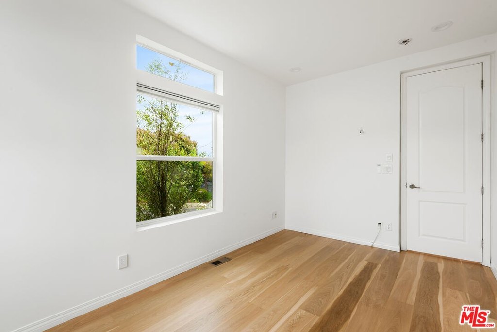 Malibu, California, 90265, United States, 4 Bedrooms Bedrooms, ,2.5 BathroomsBathrooms,Residential,Forsale,1922150