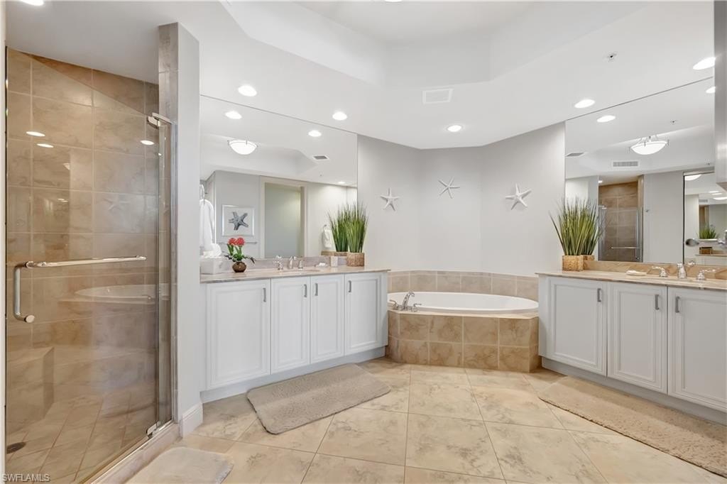 BONITA SPRINGS, Florida, 34134, United States, 2 Bedrooms Bedrooms, ,2 BathroomsBathrooms,Residential,Forsale,1971962