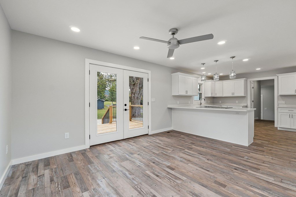 Cookeville, Tennessee, 38501, United States, 3 Bedrooms Bedrooms, ,3 BathroomsBathrooms,Residential,Forsale,1996597