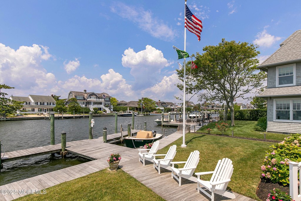 Mantoloking, New Jersey, 08738, United States, 6 Bedrooms Bedrooms, ,4 BathroomsBathrooms,Residential,Forsale,1966063