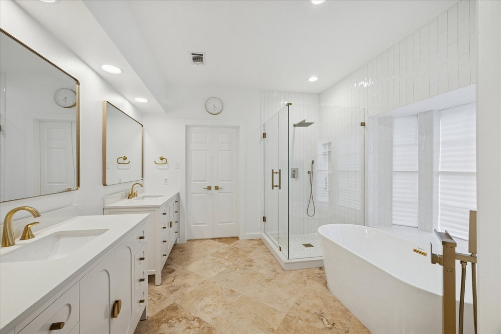 Pasadena, Texas, 77059, United States, 4 Bedrooms Bedrooms, ,2.5 BathroomsBathrooms,Residential,Forsale,1973432